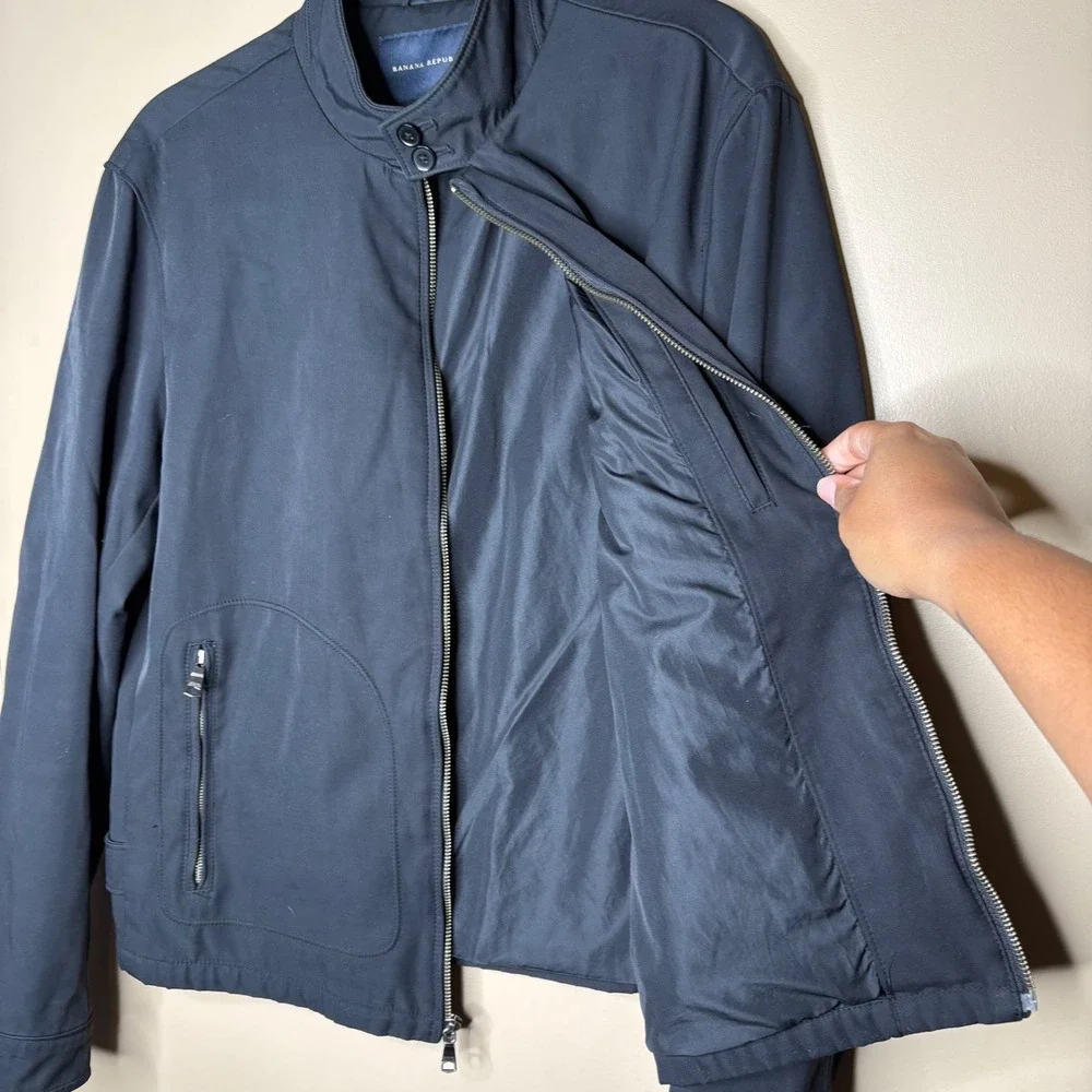 Banana Republic Mens Navy Blue Jacket Mock Neck Full Zip Size M Performance